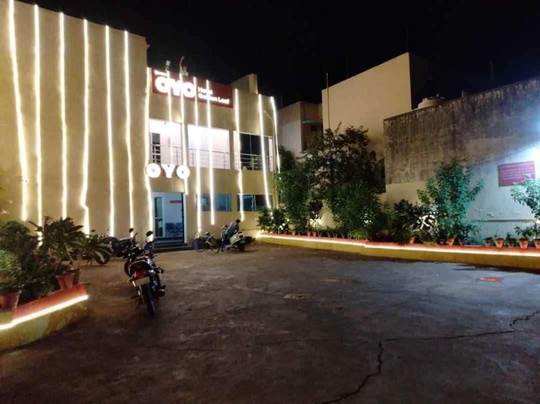 Flagship Hotel Golden Leaf Bilaspur  Bagian luar foto
